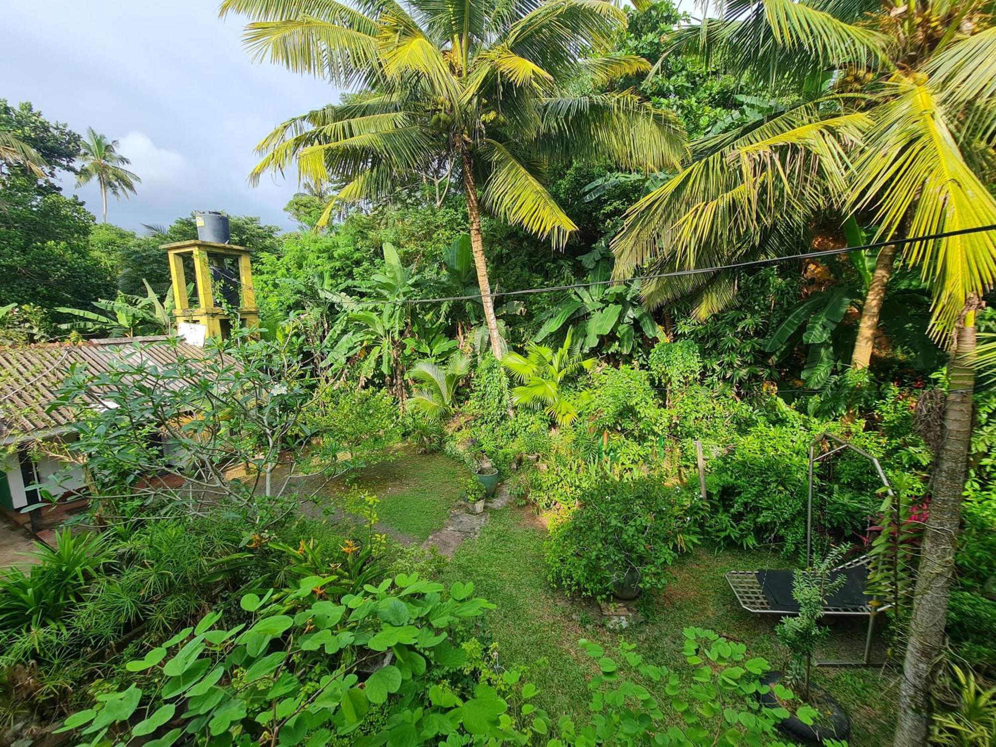 Hill Side Kings Villa Hikkaduwa Esterno foto