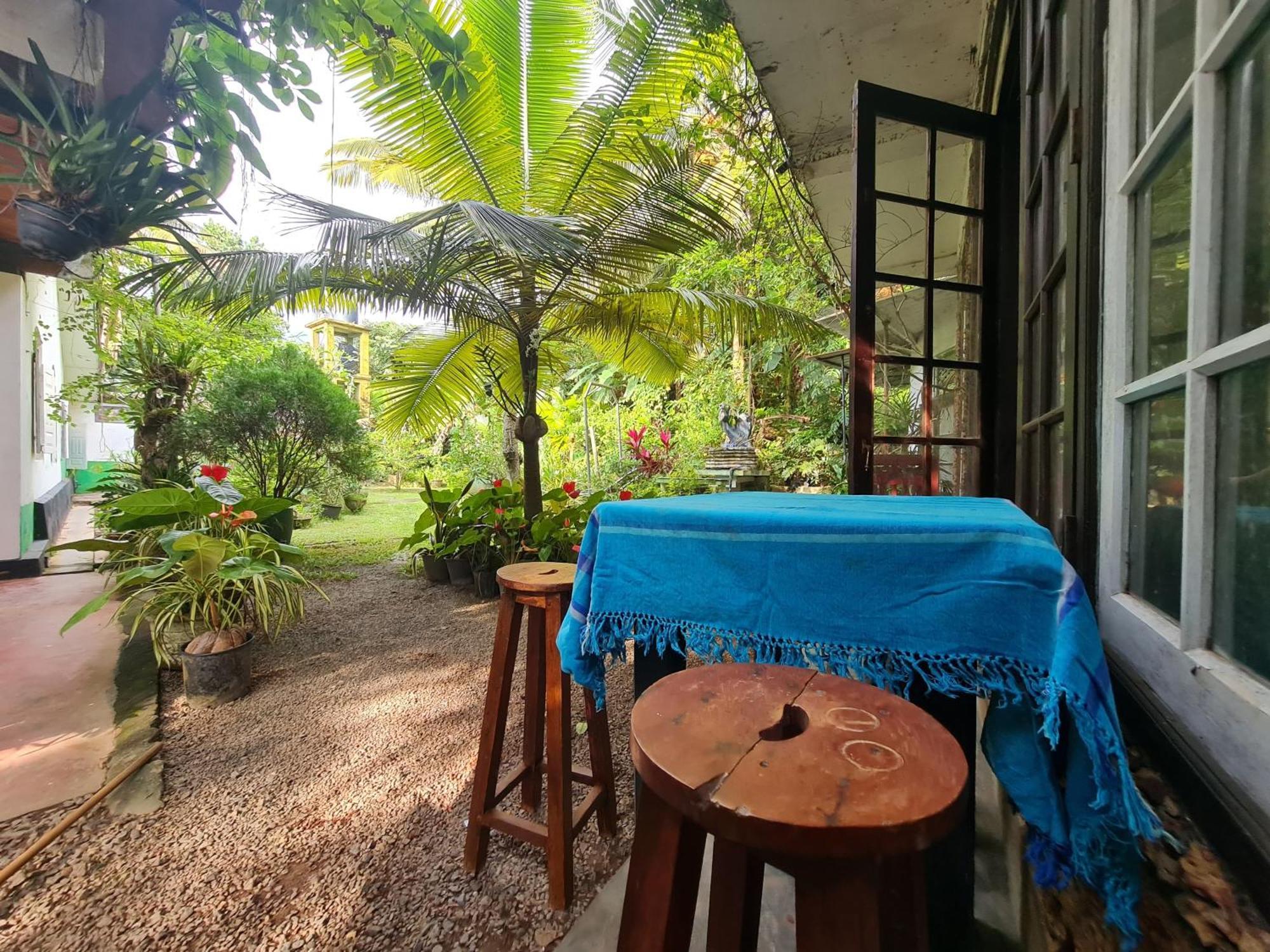 Hill Side Kings Villa Hikkaduwa Esterno foto
